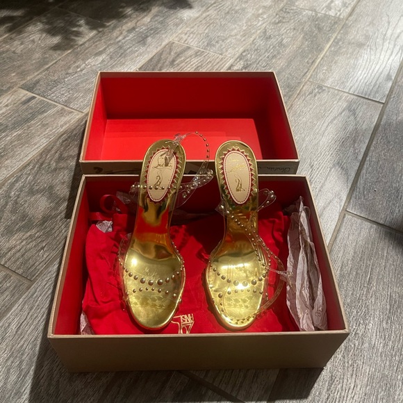 Christian Louboutin gold heels - Picture 3 of 7